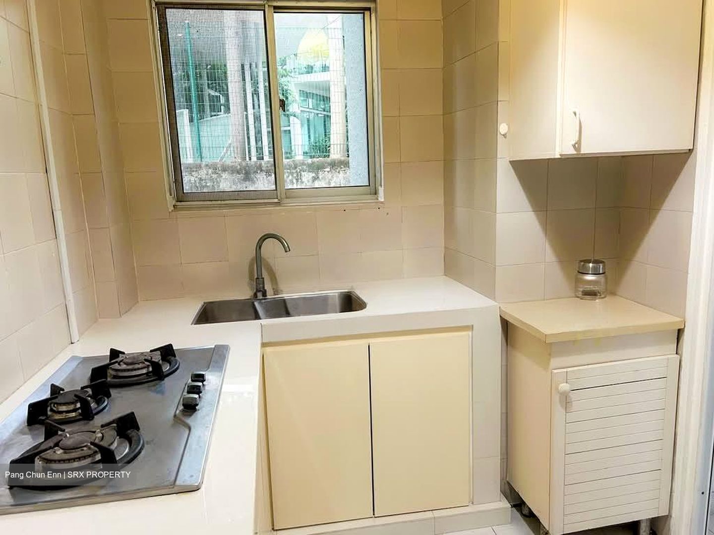 Hollywood Apartments (D9), Apartment #563014671